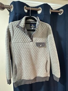 Simply Southern Quilted Pullover Sweater - Light Gray with Dark Trim